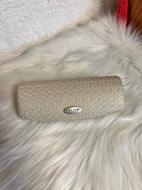 Helium Paris Ivory Textured Glasses Case